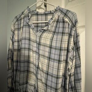 Pretty plaid loft blouse